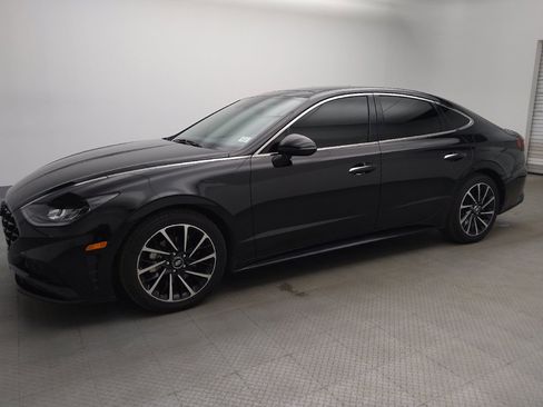 Used 2020 Hyundai Sonata SEL Plus w/ Tech Package FWD image 2