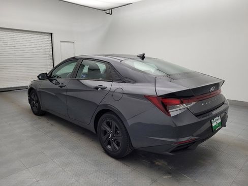 Used 2022 Hyundai Elantra SEL image 5