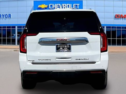 Used 2023 GMC Yukon XL Denali w/ Denali Reserve Package AWD/4WD image 6