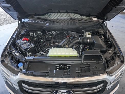 New 2025 Ford F150 Lariat w/ Equipment Group 502A High image 21