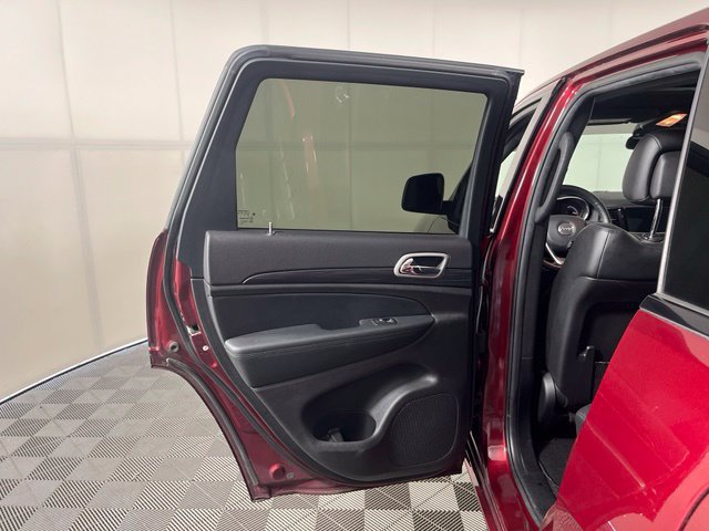 Used 2021 Jeep Grand Cherokee Laredo X AWD/4WD image 38