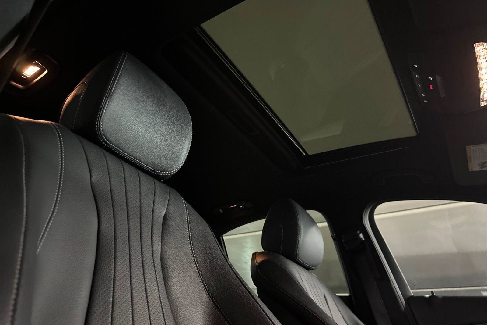 Used 2022 Mercedes-Benz E 350 Sedan image 25