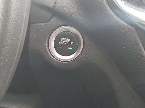 Used 2024 Chevrolet Equinox LT FWD image 46