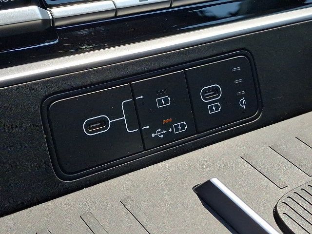 Certified 2025 Hyundai Santa Fe XRT AWD/4WD image 15