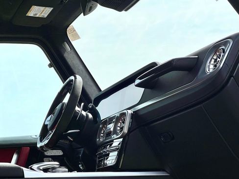 Certified 2022 Mercedes-Benz G 63 AMG 4MATIC image 31