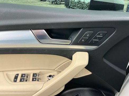 Used 2024 Audi Q5 2.0T Premium Plus AWD/4WD image 14