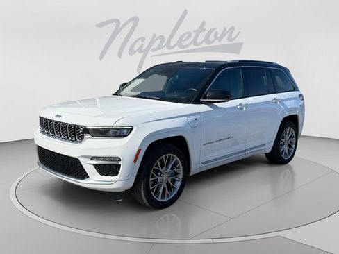 Used 2022 Jeep Grand Cherokee Summit w/ Advanced Protech Group IV AWD/4WD image 1