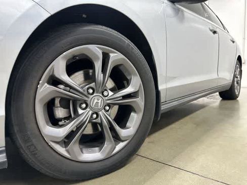 Used 2023 Honda Accord EX image 27