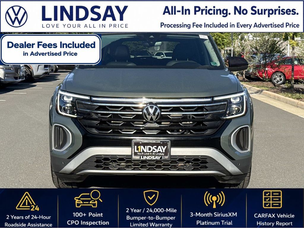 Used 2025 Volkswagen Atlas Peak Edition SE AWD/4WD image 8