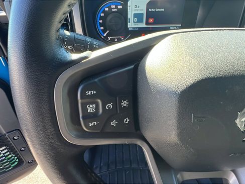 Used 2023 Ford Bronco Black Diamond image 27