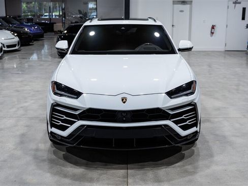 Used 2022 Lamborghini Urus AWD/4WD image 9