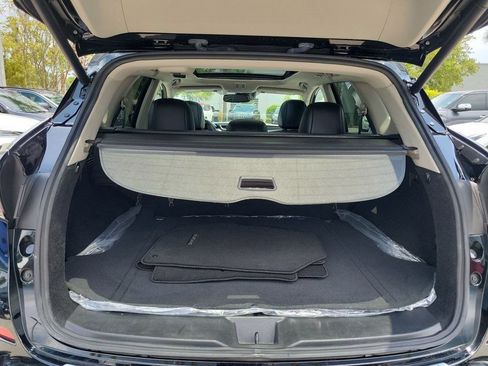 Used 2023 Nissan Murano Platinum w/ Cargo Package FWD image 32