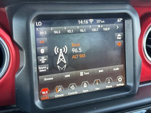 Used 2020 Jeep Gladiator Rubicon AWD/4WD image 17