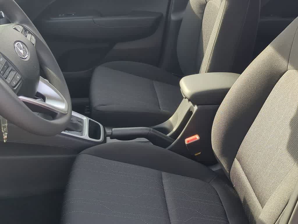 New 2026 Hyundai Venue SE FWD image 17