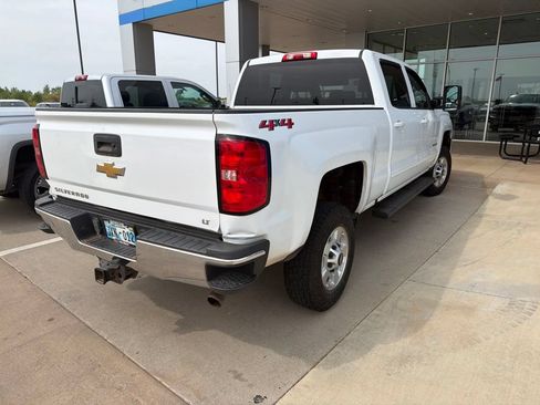 Used 2018 Chevrolet Silverado 2500 LT AWD/4WD image 7