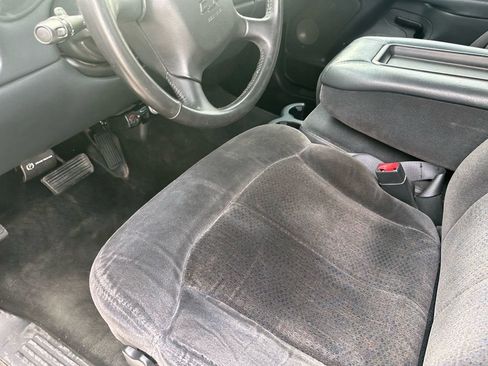 Used 2001 Chevrolet Silverado 2500 LS image 36