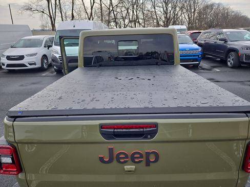 New 2026 Jeep Gladiator Mojave image 18