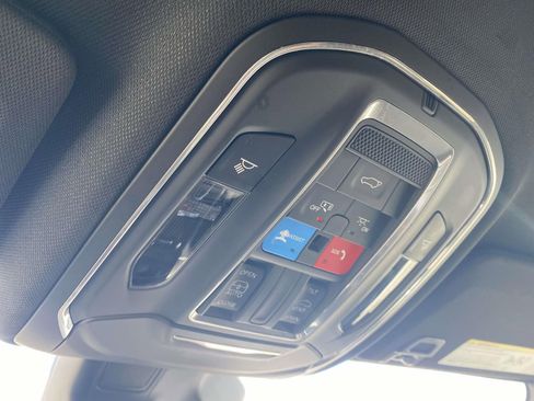 Used 2025 Jeep Grand Cherokee L Laredo w/ Luxury Tech Group I image 29