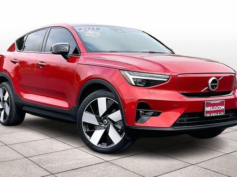 Used 2023 Volvo C40 P8 Recharge Ultimate w/ Protection Package Premier image 2