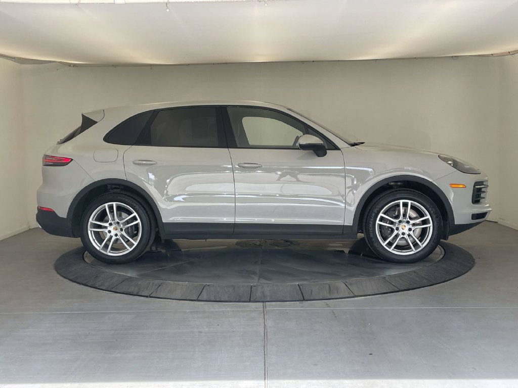 Certified 2023 Porsche Cayenne AWD/4WD image 8