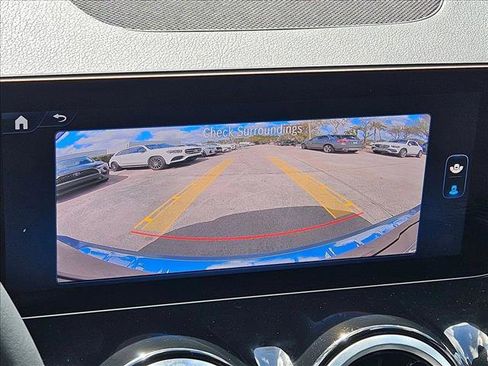 Used 2026 Mercedes-Benz GLB 250 image 13