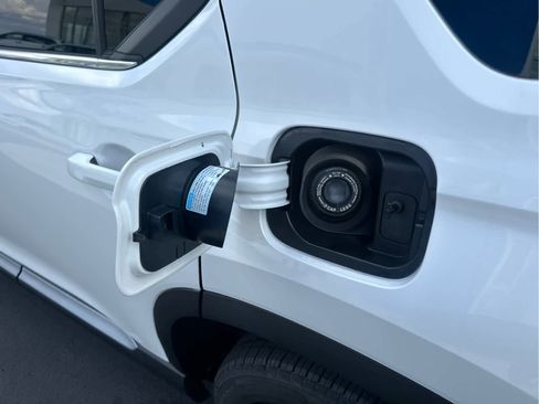 New 2025 Honda Pilot Touring image 16