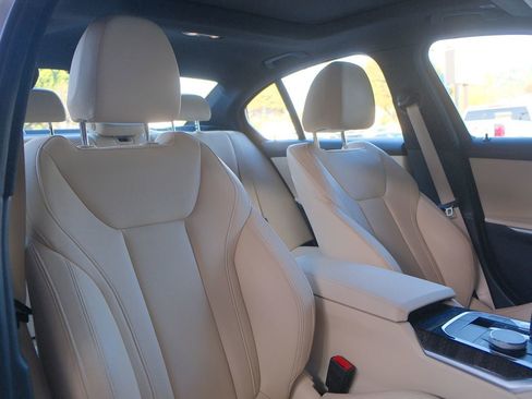 Used 2019 BMW 330i Sedan w/ Driving Assistance Package image 31