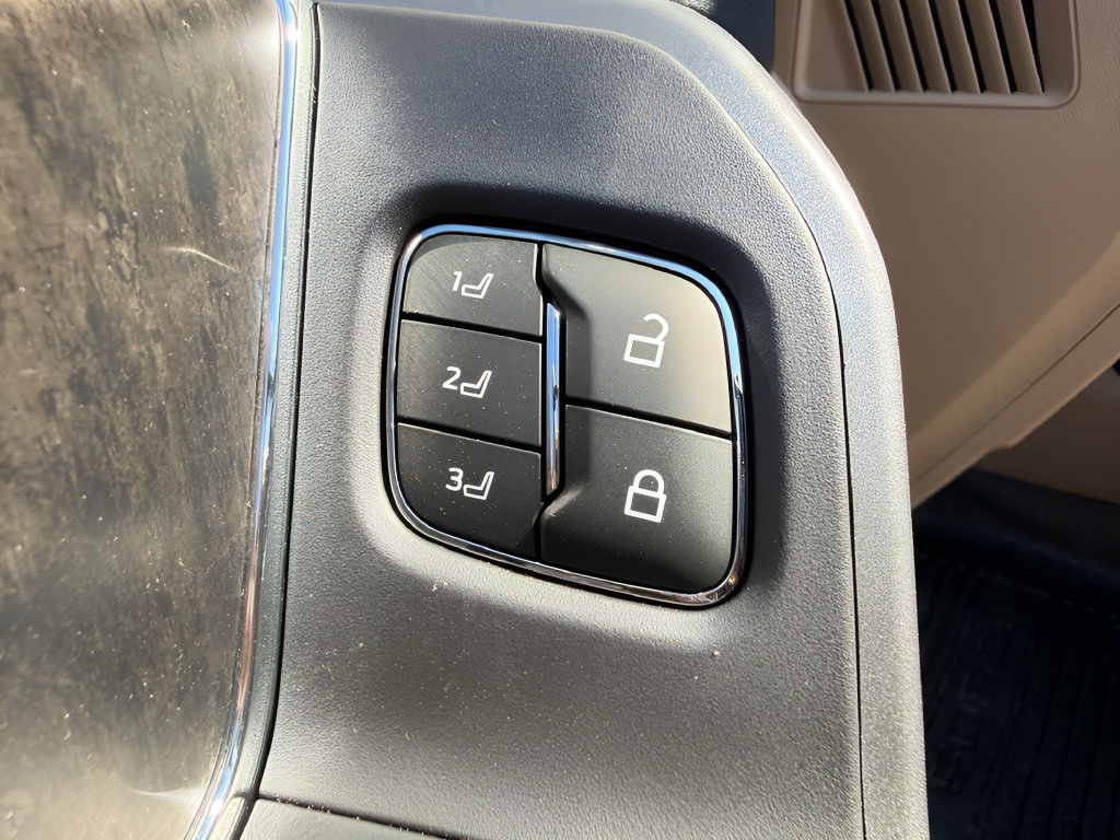 New 2026 Ford F350 Lariat w/ Lariat Ultimate Package AWD/4WD image 33