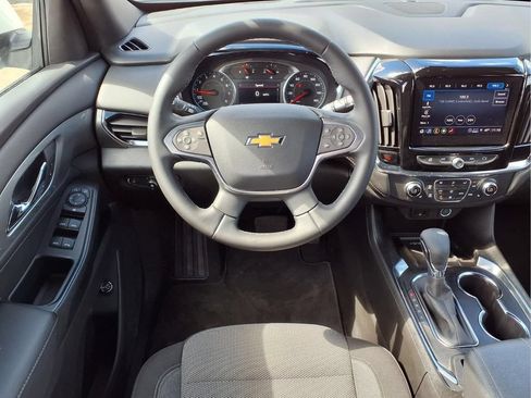 Used 2023 Chevrolet Traverse LT AWD/4WD image 12