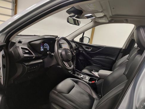 Used 2024 Subaru Forester Touring w/ Pop Package 2 image 10