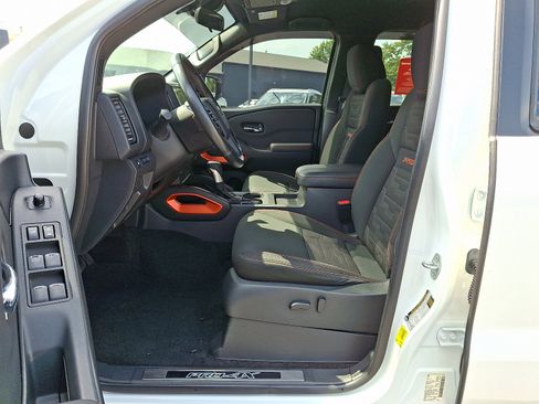 Used 2022 Nissan Frontier PRO-4X w/ Off-Road Protection Package image 16