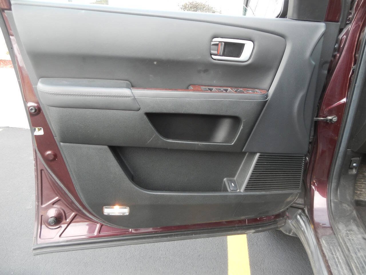 Used 2011 Honda Pilot EX-L image 26