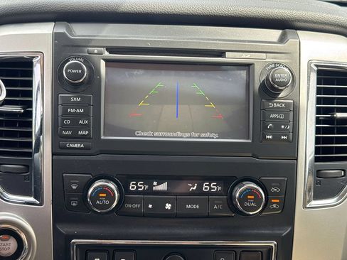 Used 2017 Nissan Titan SV AWD/4WD image 22