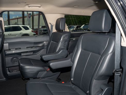 Used 2024 Ford Expedition Max XLT AWD/4WD image 19