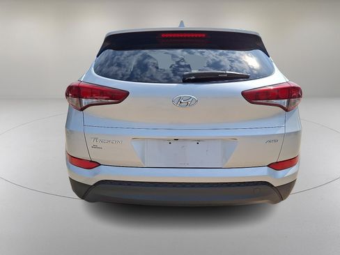 Used 2018 Hyundai Tucson SEL w/ Winter Package AWD/4WD image 9