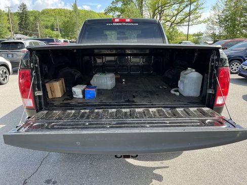 Used 2017 RAM 2500 Tradesman w/ Chrome Appearance Group AWD/4WD image 20