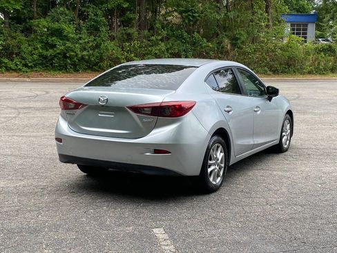 Used 2018 MAZDA MAZDA3 Sport w/ Preferred Equipment Package FWD image 5