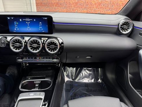 Used 2025 Mercedes-Benz CLA 250 CLA 250 image 17