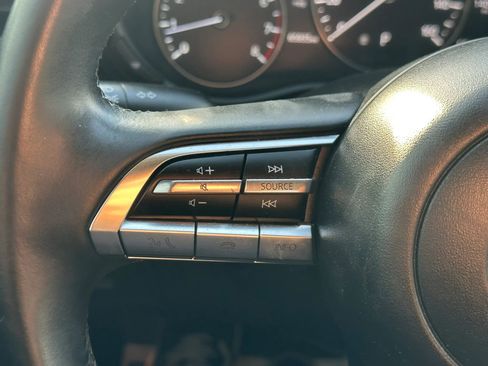 Used 2019 MAZDA MAZDA3 Preferred Sedan 4D image 17