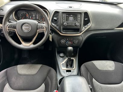 Used 2016 Jeep Cherokee Sport