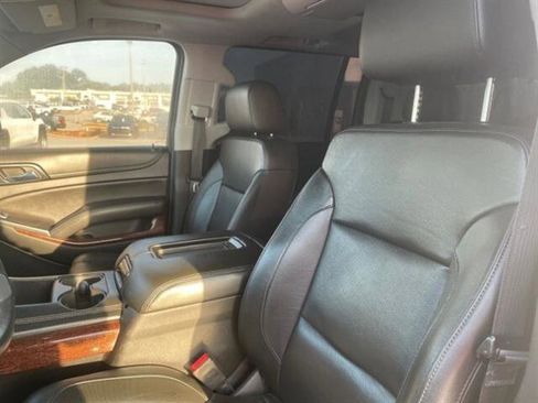 Used 2018 GMC Yukon XL SLT w/ Premium Edition image 19