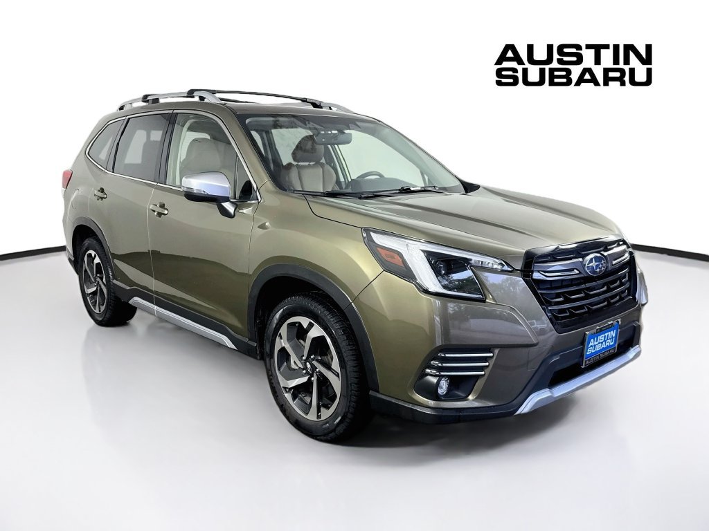 Used 2022 Subaru Forester Touring AWD/4WD image 1