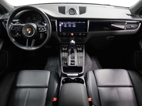 Used 2026 Porsche Macan AWD/4WD image 26