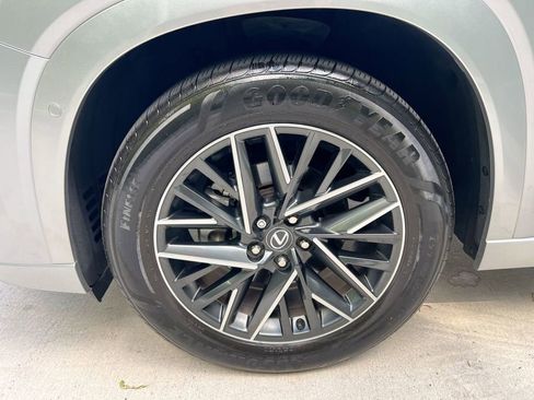 Certified 2025 Lexus TX 350 AWD w/ Technology Package image 9