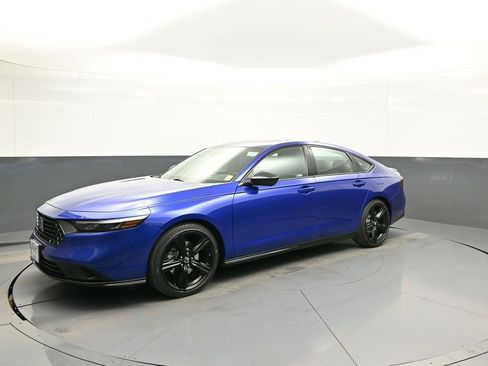 Certified 2023 Honda Accord Sport image 10
