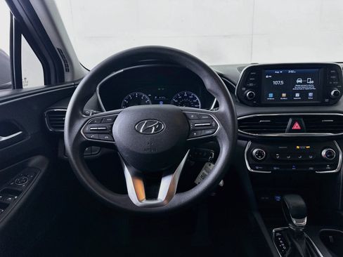 Used 2020 Hyundai Santa Fe SE FWD image 17