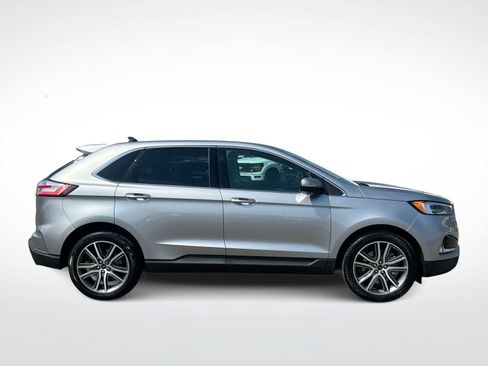 Used 2024 Ford Edge Titanium w/ Equipment Group 301A image 9