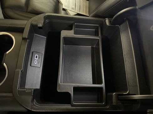 Certified 2024 Chevrolet Suburban LT image 25