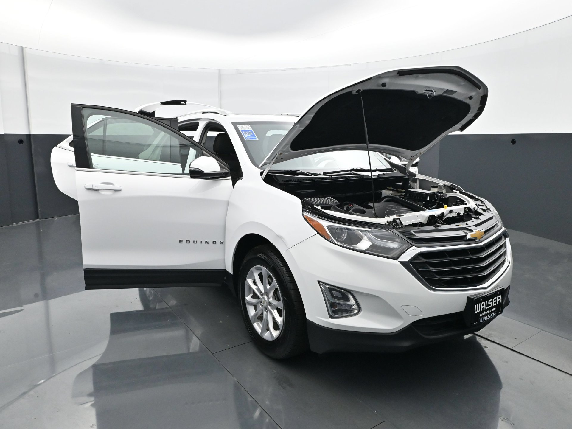 Used 2018 Chevrolet Equinox LT w/ Sun & Infotainment Package FWD image 39