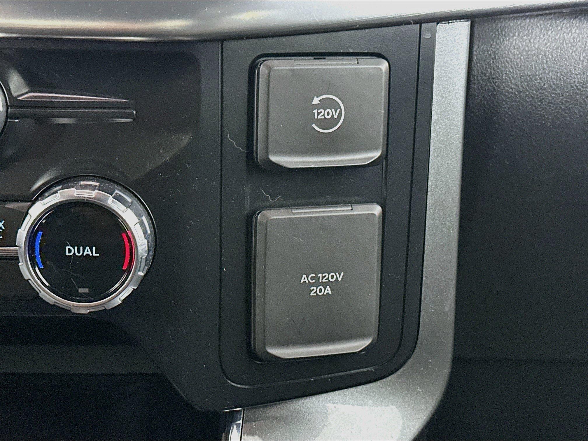 Used 2023 Ford F150 Lariat w/ Equipment Group 502A High AWD/4WD image 26